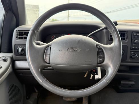 Used 2002 Ford F250 4x4 SuperCab Super Duty image 17