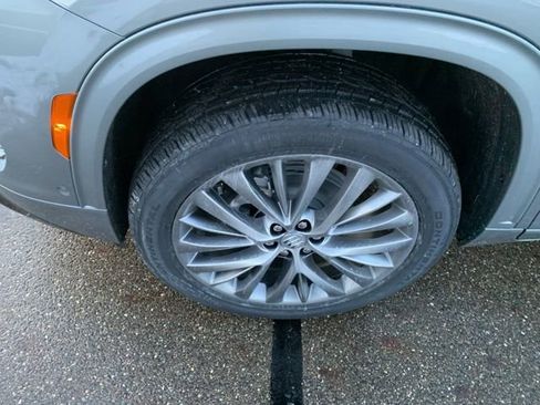 New 2026 Buick Enclave Avenir w/ Super Cruise Package image 11