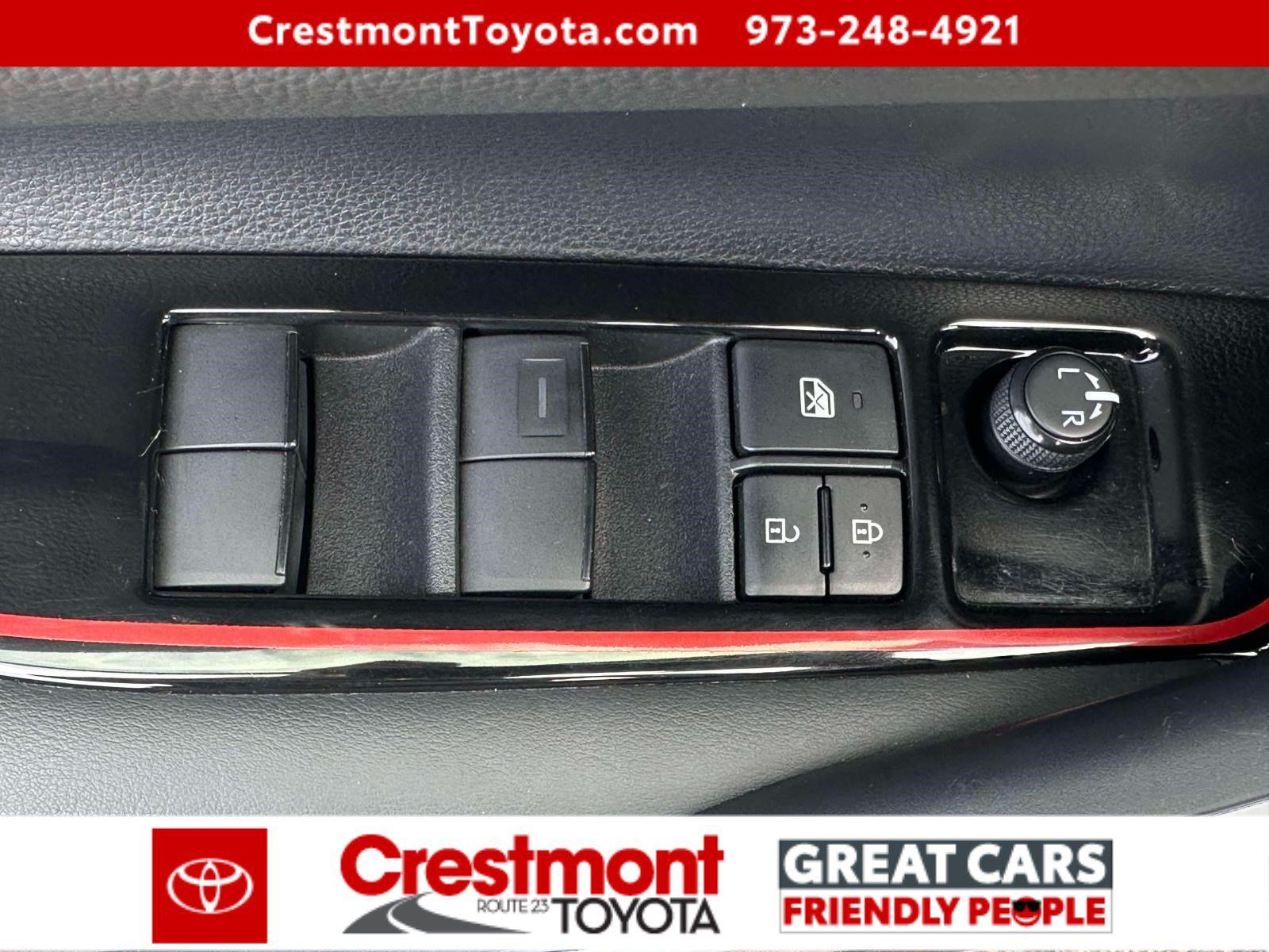Certified 2023 Toyota Corolla SE AWD/4WD image 13