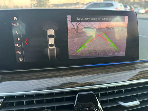 Used 2019 BMW 530i w/ Convenience Package image 34