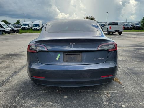 Used 2022 Tesla Model 3 Long Range AWD/4WD image 5