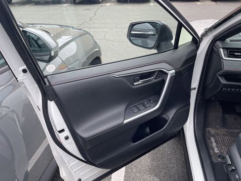 Used 2021 Toyota RAV4 XSE w/ Premium Package image 7