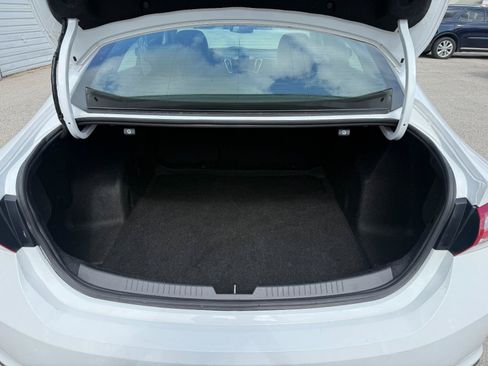 Used 2021 Chevrolet Malibu LT FWD image 14