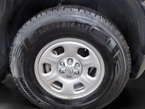 Used 2022 Nissan Frontier S w/ Technology Package image 26