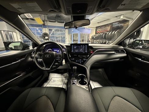 Used 2023 Toyota Camry LE image 17