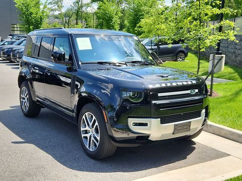 Used 2022 Land Rover Defender 110 XS Edition AWD/4WD image 10