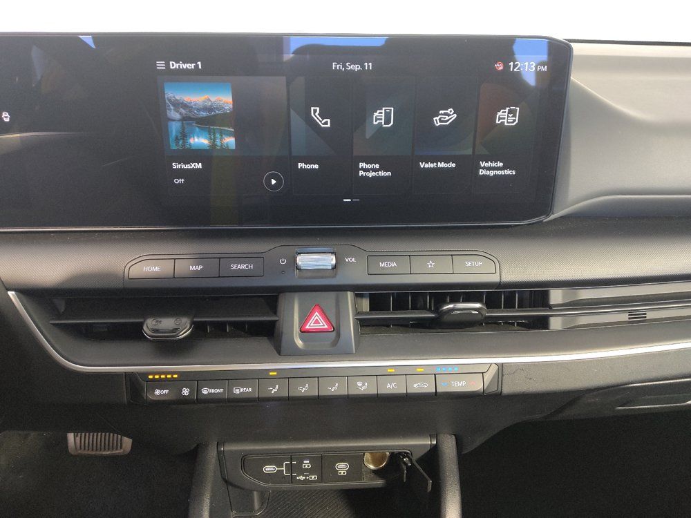 Used 2025 Kia K4 FWD image 25