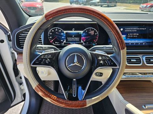 Used 2024 Mercedes-Benz GLE 350 4MATIC image 25