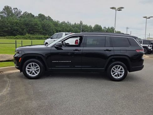 Used 2025 Jeep Grand Cherokee L Laredo RWD image 4