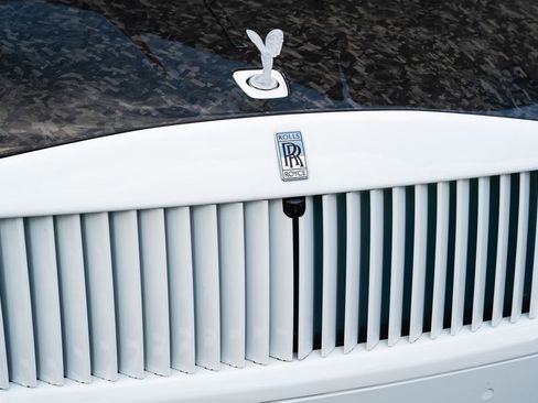 Used 2024 Rolls-Royce Spectre w/ Spectre Launch Package AWD/4WD image 6