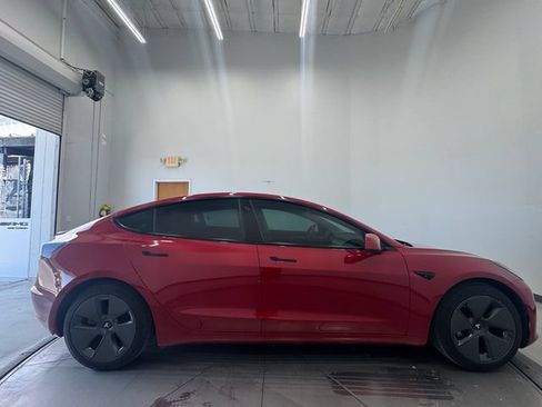 Used 2021 Tesla Model 3 Standard Range Plus RWD image 13
