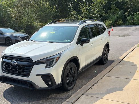 Used 2023 Subaru Ascent Onyx Edition AWD/4WD image 1