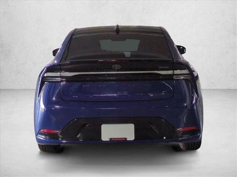 Used 2023 Toyota Prius Prime Premium FWD image 7