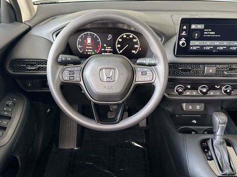 Certified 2026 Honda HR-V LX image 12