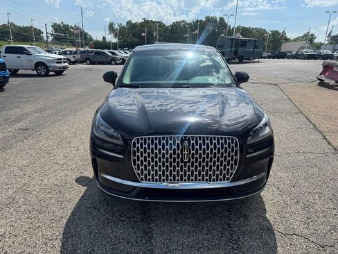 Used 2023 Lincoln Corsair FWD image 2