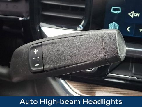 Used 2024 Chevrolet Silverado 1500 LT image 18