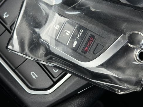 Used 2023 Acura MDX SH-AWD image 36