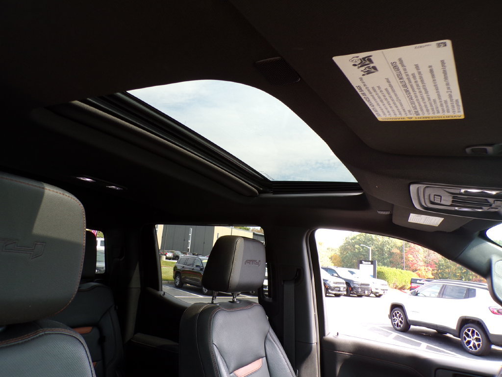 Used 2022 GMC Sierra 1500 AT4 w/ AT4 Premium Package AWD/4WD image 9