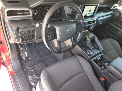 Used 2025 Toyota Tacoma SR AWD/4WD image 12
