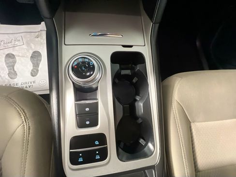 Used 2023 Ford Explorer 2WD image 25