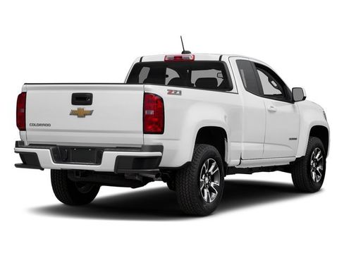 Used 2018 Chevrolet Colorado Z71 AWD/4WD image 2