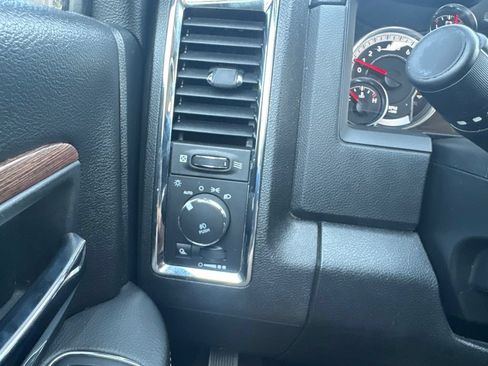 Used 2018 RAM 1500 Laramie AWD/4WD image 27
