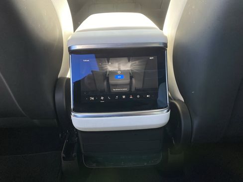 Used 2022 Tesla Model X Plaid image 28