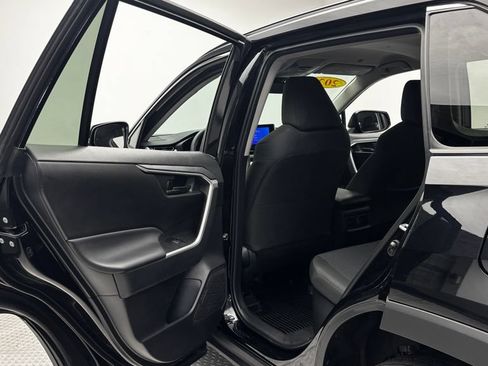 Used 2024 Toyota RAV4 LE AWD/4WD image 33