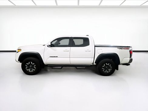 Used 2023 Toyota Tacoma TRD Off-Road w/ Black Out Package (TMS) AWD/4WD image 20