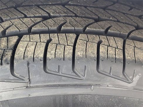 Used 2022 Chevrolet Equinox LT image 9