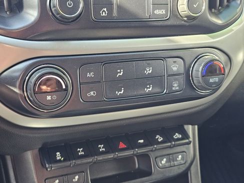 Used 2019 Chevrolet Colorado ZR2 image 33