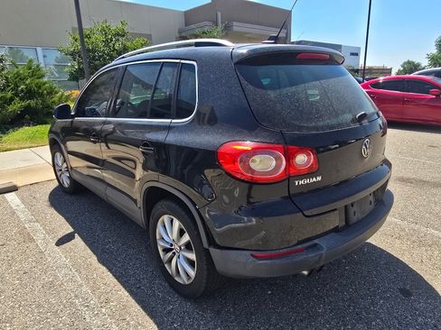 Used 2011 Volkswagen Tiguan SE AWD/4WD image 14