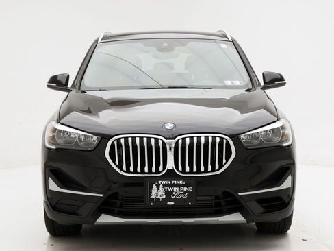 Used 2021 BMW X1 xDrive28i image 5