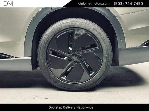 Used 2026 Lucid Gravity Grand Touring AWD/4WD image 46