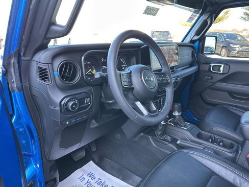 Used 2024 Jeep Wrangler Unlimited Rubicon 4xe image 60