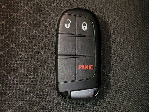 Used 2020 Jeep Grand Cherokee Laredo AWD/4WD image 32