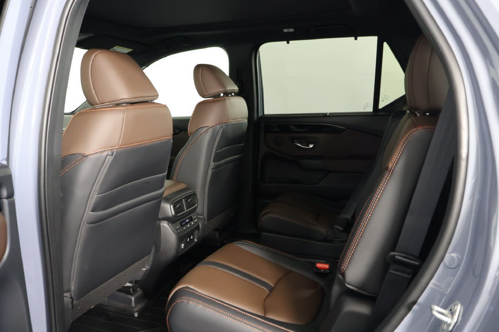 New 2026 Honda Pilot TrailSport image 5