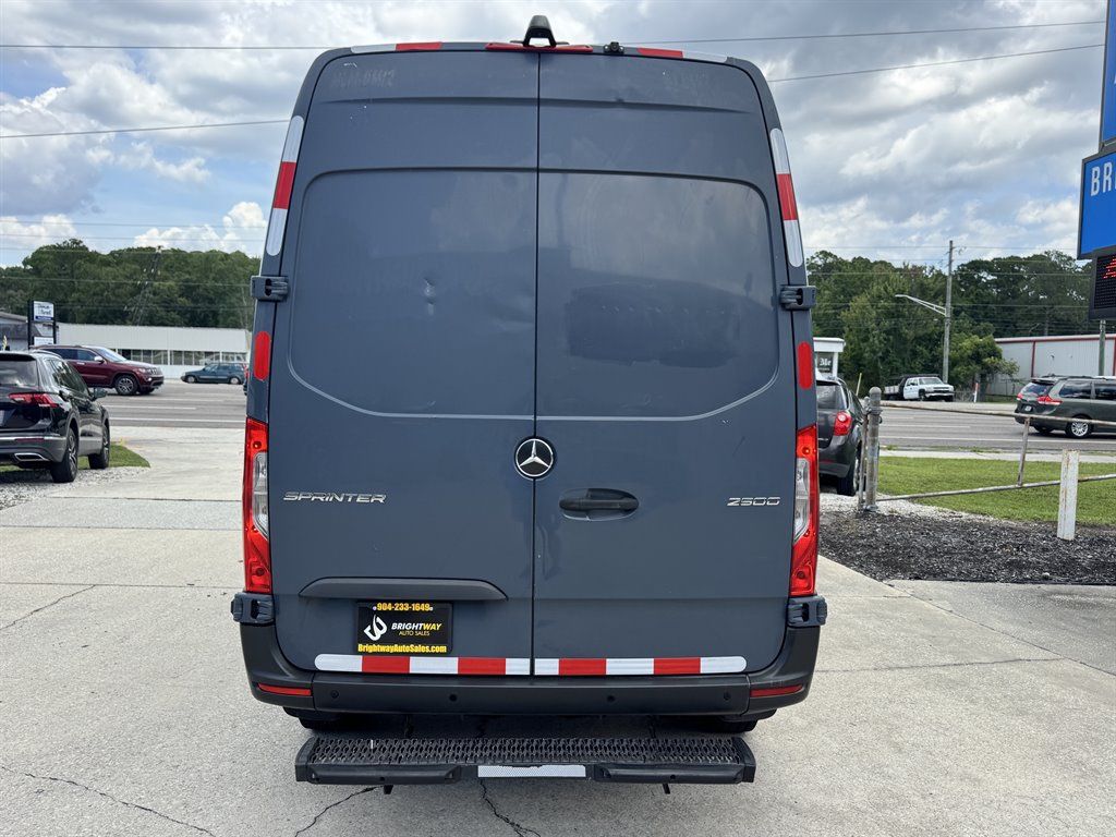 Used 2019 Mercedes-Benz Sprinter 144 image 6