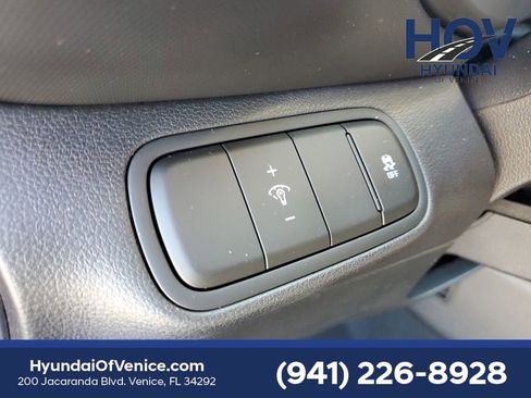 Certified 2023 Hyundai Venue Limited image 29