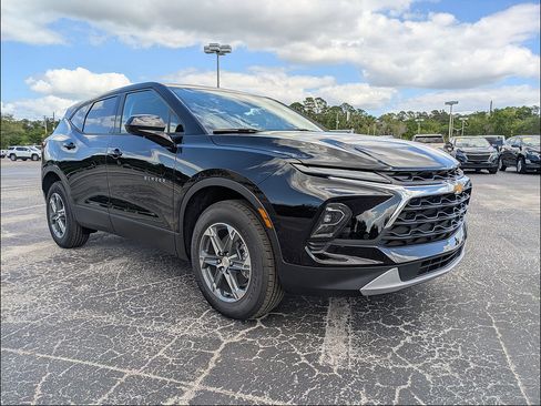 New 2026 Chevrolet Blazer LT w/ LPO, Floor Liner Package FWD image 2
