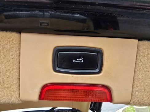 Used 2013 Porsche Cayenne image 38