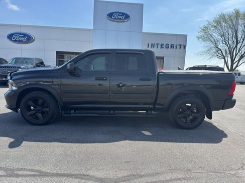 Used 2019 RAM 1500 Express w/ Express Value Package image 2