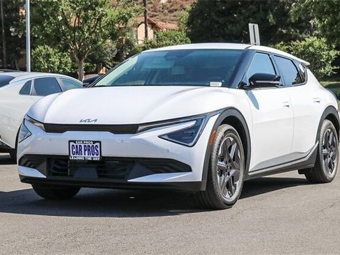 New 2025 Kia EV6 Light image 3