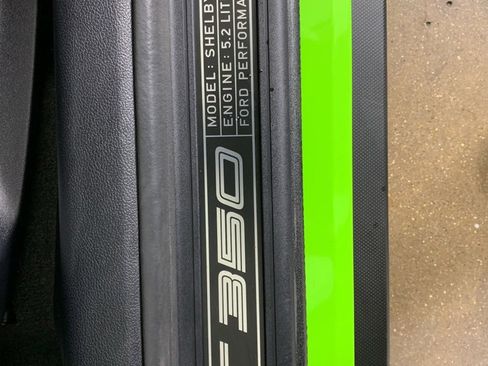 Used 2016 Ford Mustang Shelby GT350R w/ GT350R Equipment Group 920A image 16