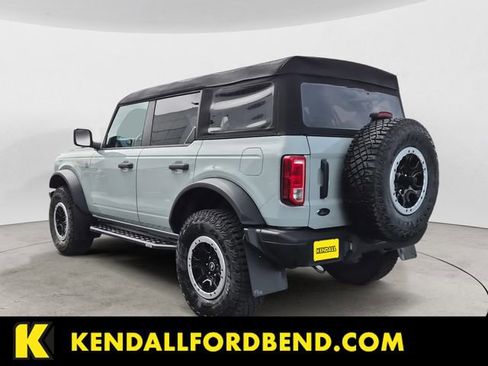 Used 2024 Ford Bronco Black Diamond w/ Sasquatch Package AWD/4WD image 3