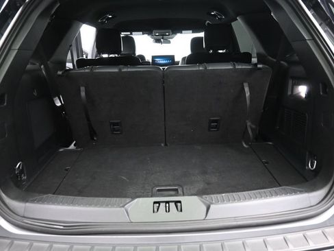 Used 2025 Ford Explorer ST-Line AWD/4WD image 23