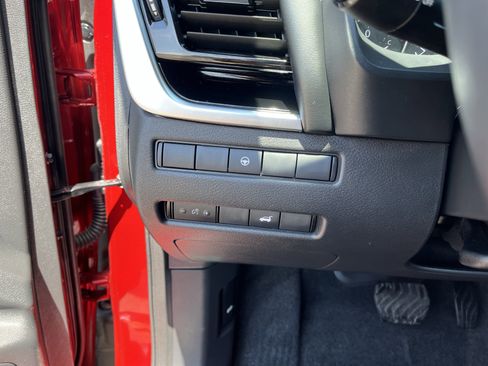 Used 2022 Nissan Rogue SL w/ SL Premium Package image 15