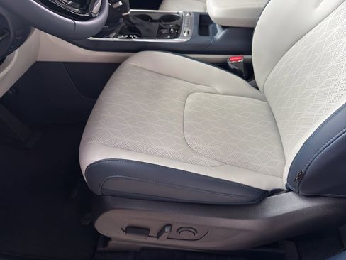 New 2026 Kia Carnival SX w/ SX Dark Edition Package image 10