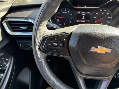 Used 2023 Chevrolet TrailBlazer LT w/ Convenience Package image 47