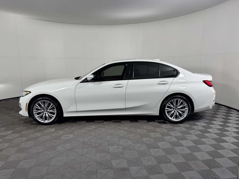 Used 2023 BMW 330i xDrive Sedan w/ Convenience Package AWD/4WD image 11